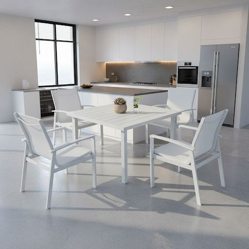 Patio Contemporary White Aluminum 4-Seater Outdoor Dining Set