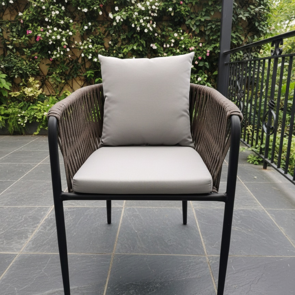 Patio Elegant Rope-Design Outdoor Armchair